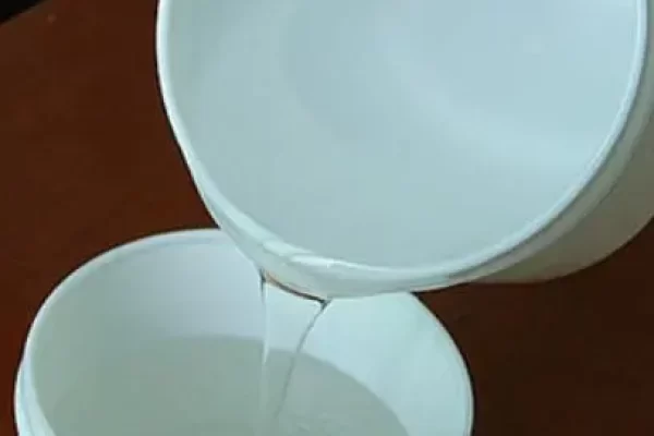 环氧树脂比焊接坚固吗？