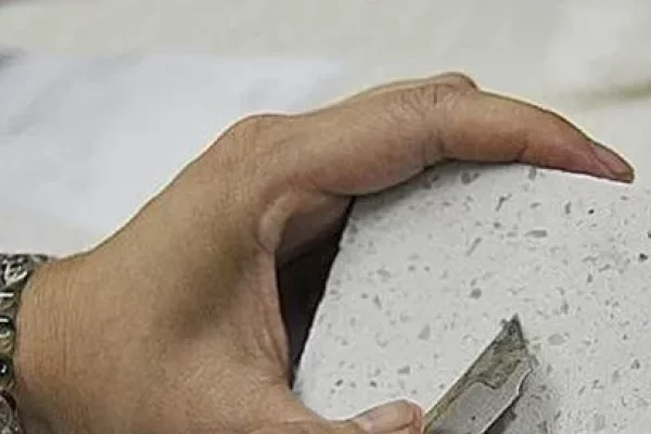 环氧树脂应该凝固多长时间？