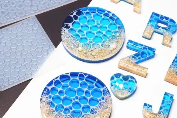 使用环氧树脂时应该戴口罩吗？