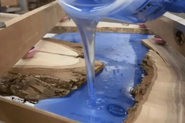 环氧树脂可以在阳光下干燥