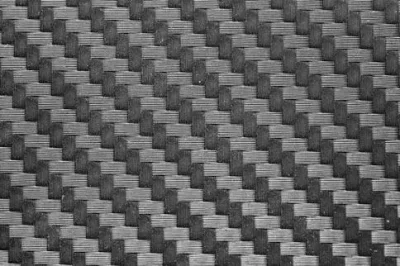 什么材料的性能与碳纤维非常相似，但价格却便宜得多？