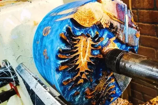 在环氧树脂之前用什么密封木材？