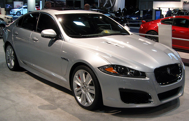 Difference-Between-Wax-and-Polish_Wax