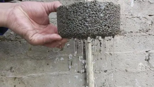 如果我在混凝土上涂上粘合剂并在上面撒沙子会怎样？