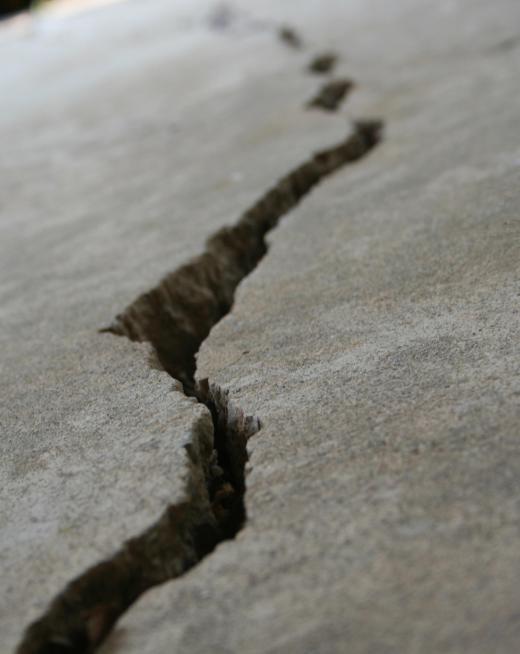 crack-in-ground-1