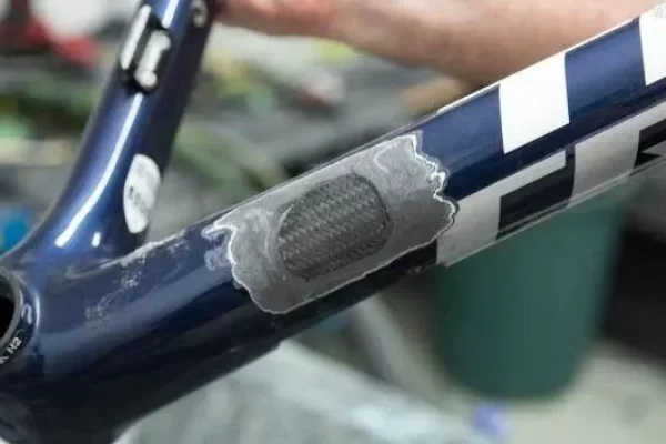 断裂的碳纤维车架可以修复吗？