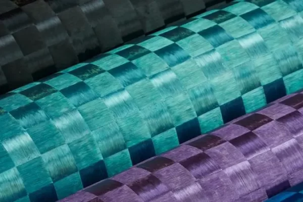 碳纤维可以着色吗？