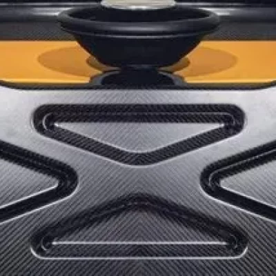 为什么碳纤维汽车那么贵？