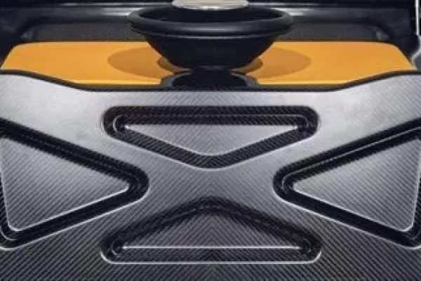 为什么碳纤维汽车那么贵？