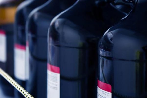 什么是粘合剂溶剂？