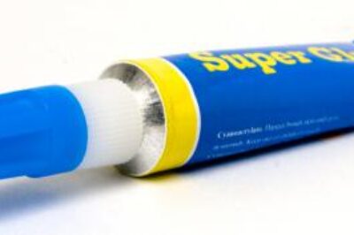 如何选择最好的金属粘合剂？