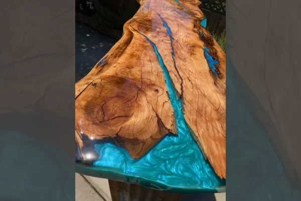 何时使用台面环氧树脂和深浇注环氧树脂