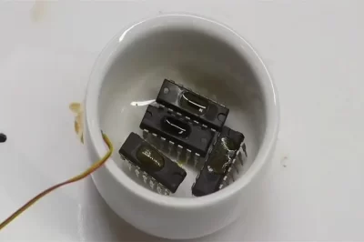 你如何给环氧树脂上色还是预先混合？