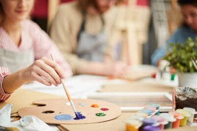 什么是丙烯颜料及其使用方法？