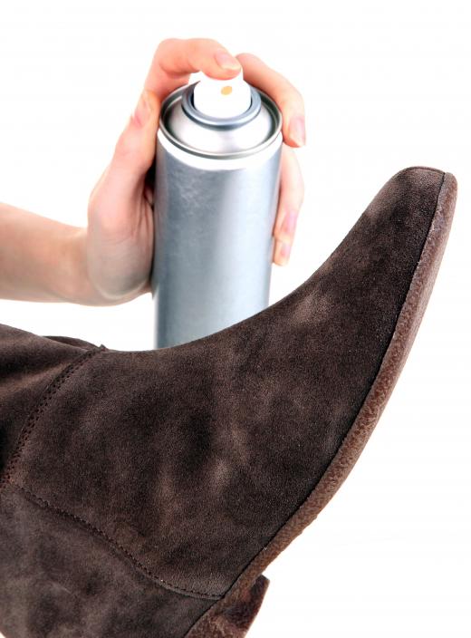cleaning-suede-shoes-with-aerosol-can