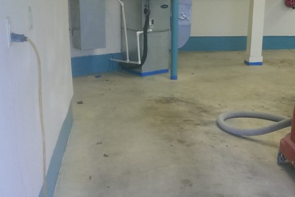 什么会影响环氧地坪涂料的成本？