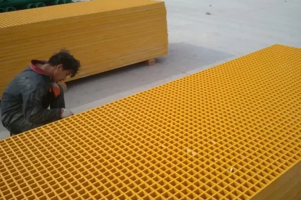 玻璃钢格栅板规格重量多少（玻璃钢格栅板通用尺寸）