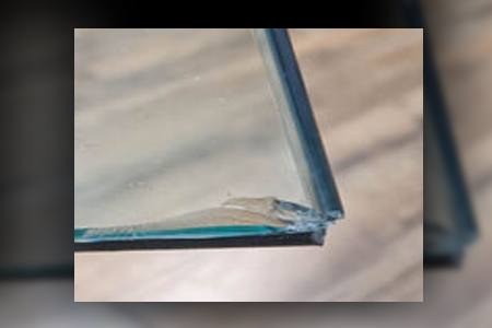 chipped-glass-table