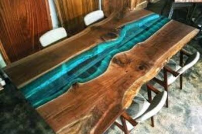 如何使用彩色环氧树脂作为木柜台的涂层？