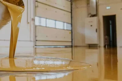 DIY 车库地板涂料指南：如何正确应用