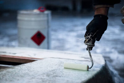 如何用环氧树脂修复层压板断裂和孔洞？