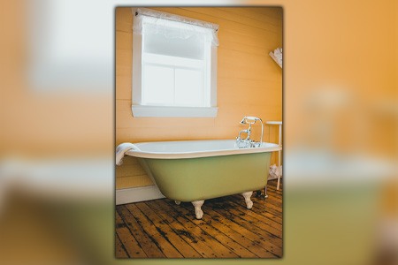 how-to-paint-a-plastic-bathtub-in-4-steps