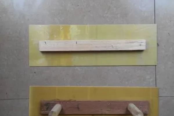 木材填料会粘在木材上吗？