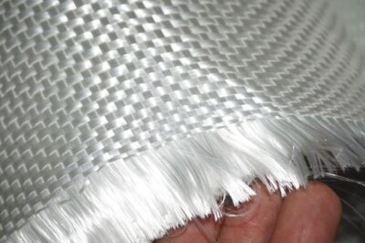 为什么建议玻璃纤维方格布和短切毡结合搭配使用？