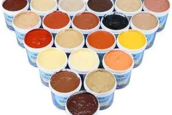 如何用清漆覆盖木材填料？