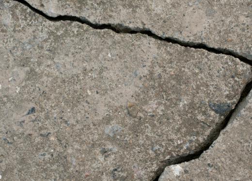 cracked-concrete