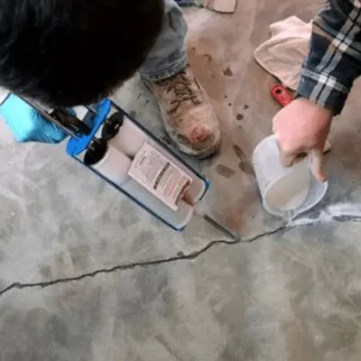 环氧涂料是装在喷雾罐里的吗？