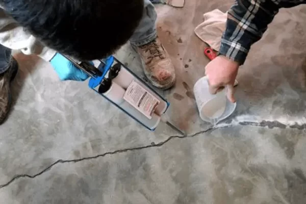 环氧涂料是装在喷雾罐里的吗？