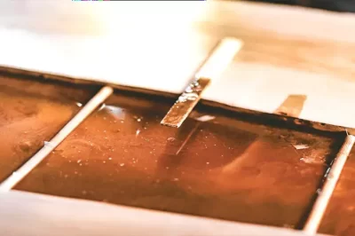 如何用丙烯酸涂料给环氧树脂上色？