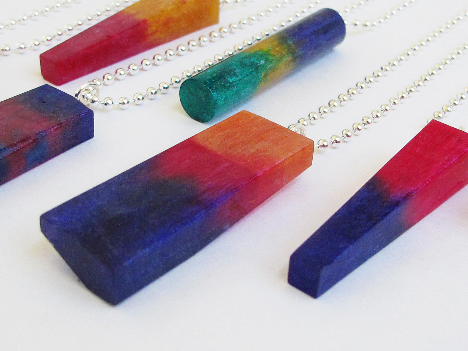 rainbow-pendants-detail