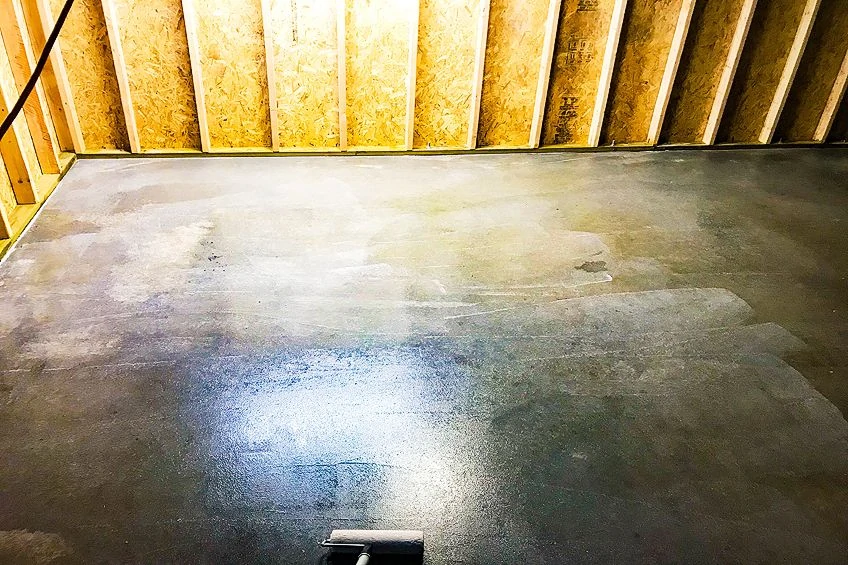车库地板油漆指南 – 完整的概述和说明 -7