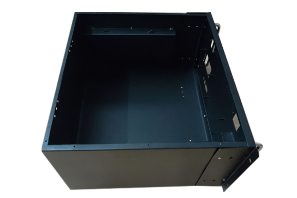 碳纤维电池箱铺层设计的考虑因素