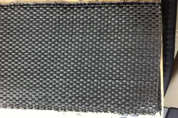 碳纤维易燃吗？