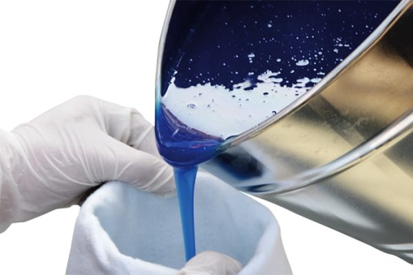 浇注环氧树脂用什么不粘？