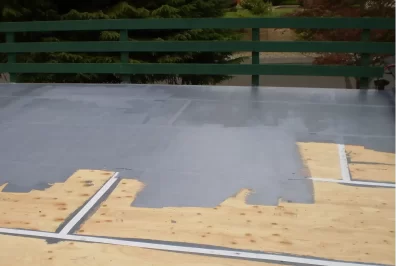 如何选择玻璃钢防水的玻璃纤维布厚度和纤维类型？