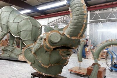 制作大型玻璃钢雕塑需要更多的施工和后处理工序吗？