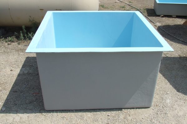 玻璃钢水箱是什么材质？