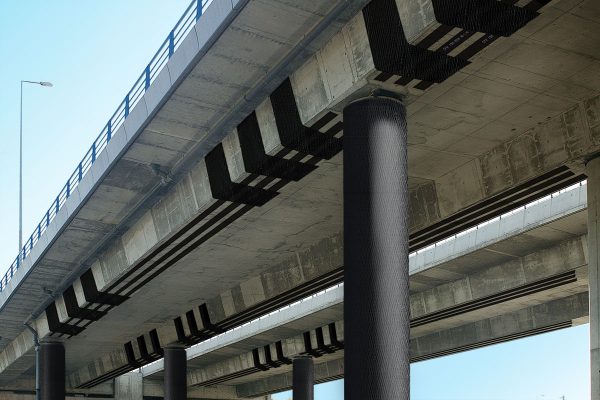 碳纤维布加固适用于哪些具体的建筑结构？