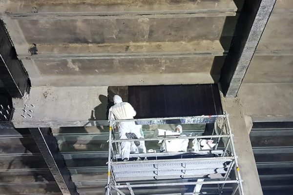 粘碳纤维布的施工方案