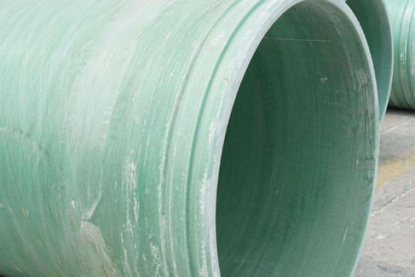 纤维类型对玻璃钢材料的耐温性能有什么影响？