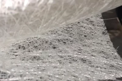 玻璃纤维的成分对其耐温性能的影响哪个因素最重要？