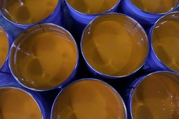 环氧树脂胶水如何处理金属表面以获得最佳的粘接效果？