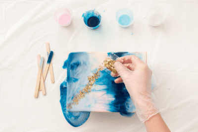 如何判断涂料是否与环氧树脂相兼容？