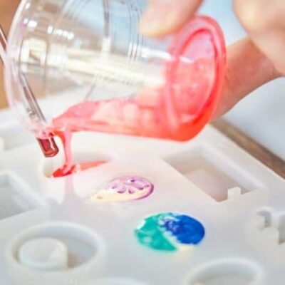 可以用什么来着色树脂？