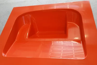 使用加热器或除湿机是否会对脱模剂的干燥时间有帮助？