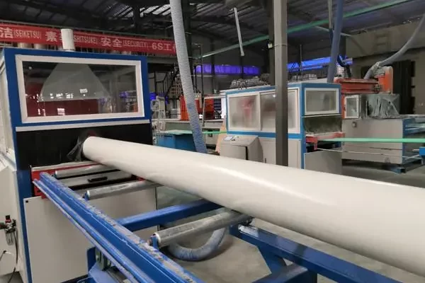 玻璃钢胶衣的亮光表面处理会比哑光表面处理更容易受到刮擦吗？